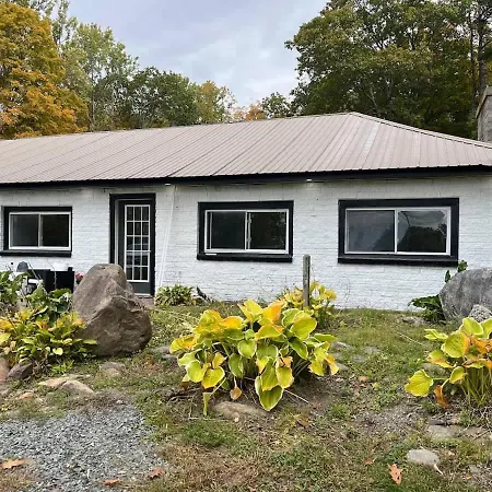 Twin Pines 3 Vila